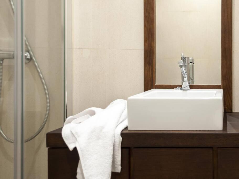 Apartamento En Puerta Del Sol 2 Madrid Dış mekan fotoğraf